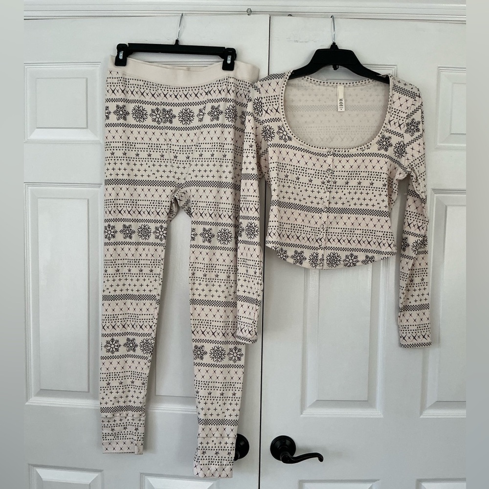 SKIMS Logo Plush Pointelle Henley & Legging Set | Size XL - Picture 8 of 12
